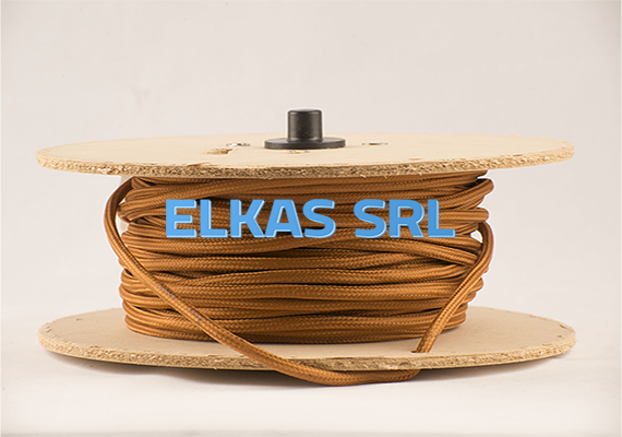 Nuestros cables cuentan con certificación. Además cuentan con un proceso de pegado que evita que se despelucen en su armado.